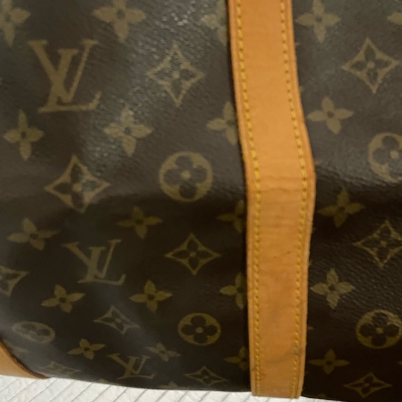 Authentic Louis Vuitton Keepall 60 - Picture 6 of 12